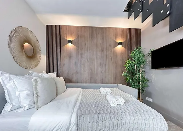 Stylish & Chic Duplex Near Eiffel Tower
