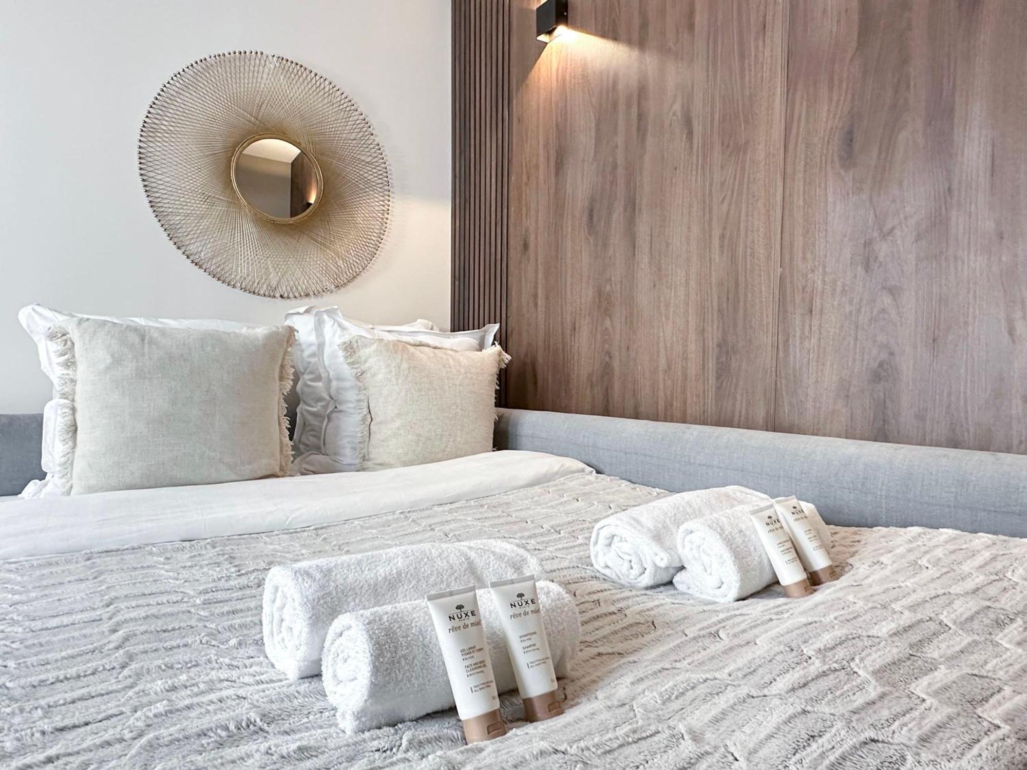 Stylish & Chic Duplex Near Eiffel Tower