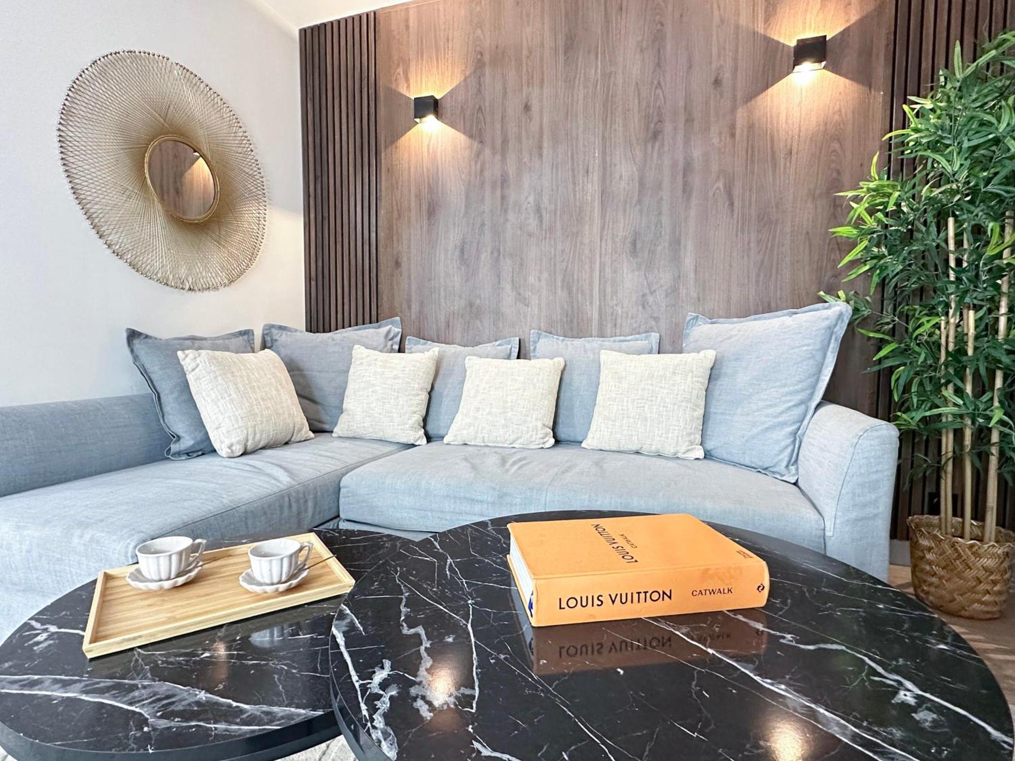 Stylish & Chic Duplex Near Eiffel Tower Paris
