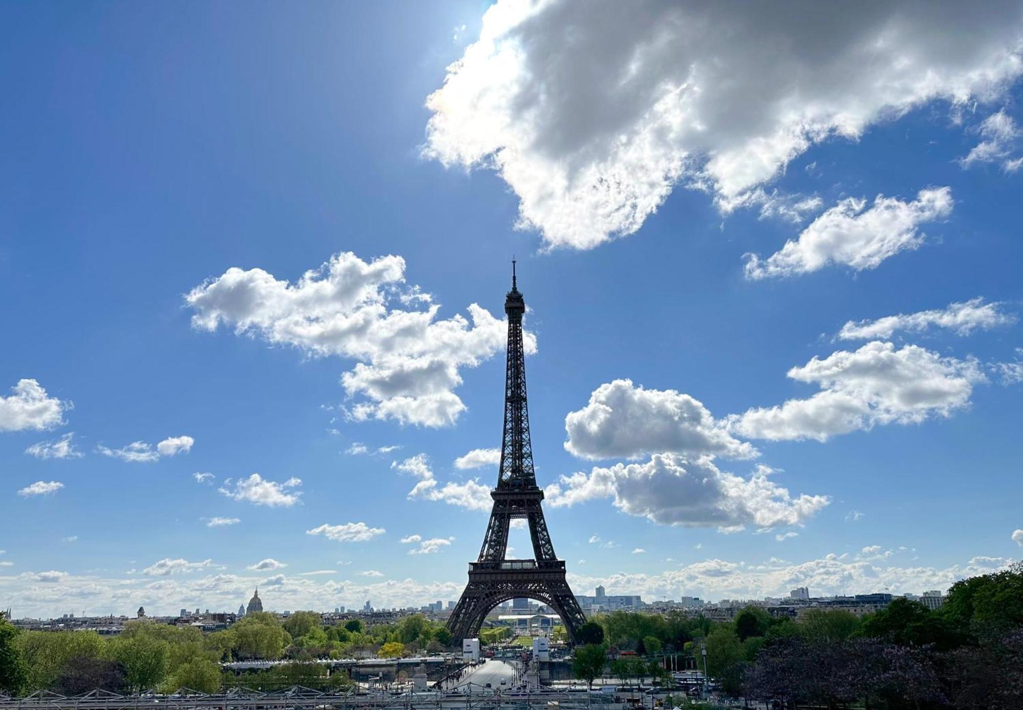 Stylish & Chic Duplex Near Eiffel Tower *