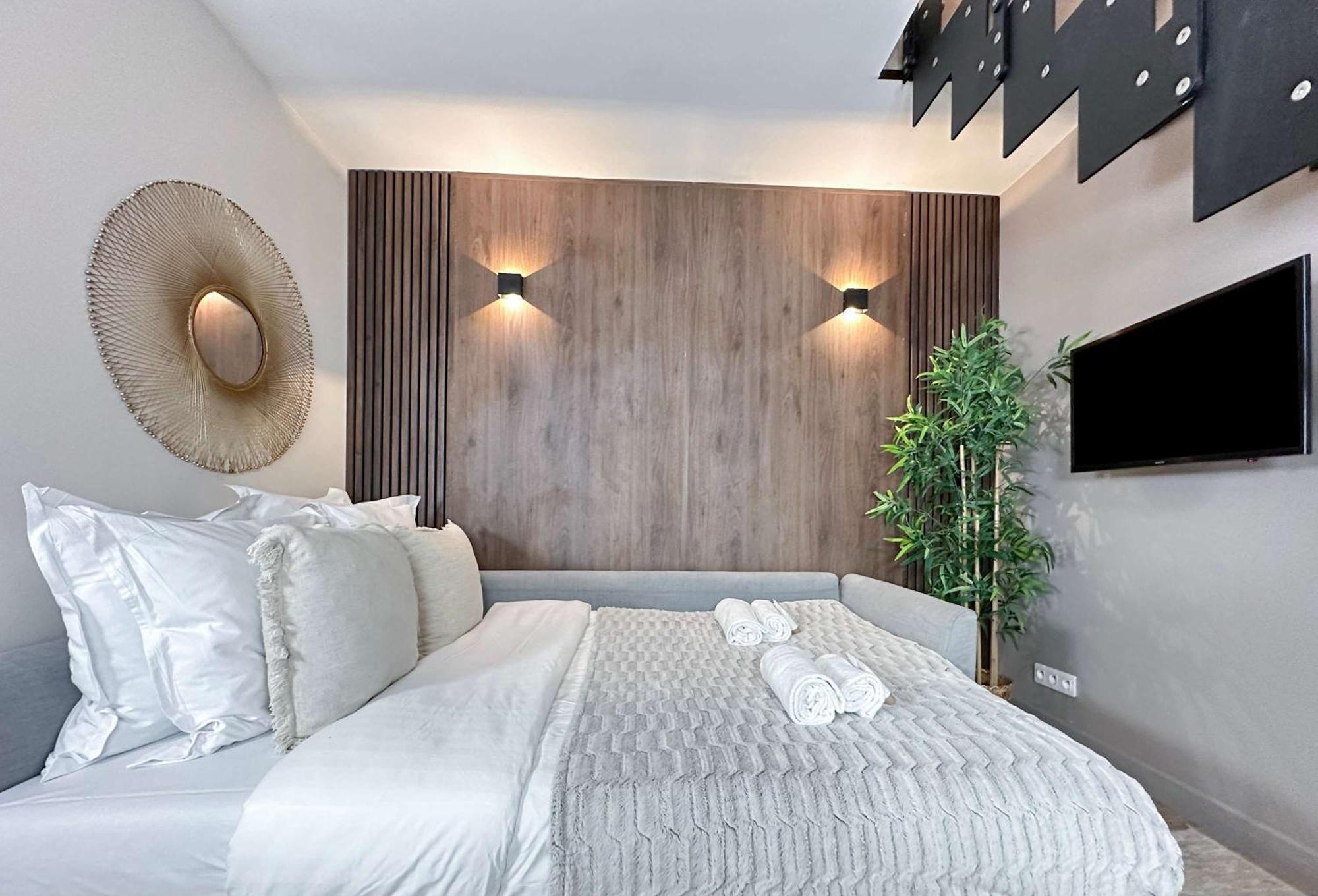 Apartment Stylish & Chic Duplex Near Eiffel Tower *