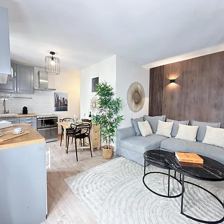 Stylish & Chic Duplex Near Eiffel Tower Apartment Paris Exterior photo